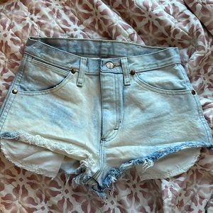 Wrangler Jean Cutoff Shorts